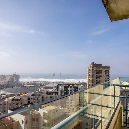 아파트 Seaside 3br Flat In Povoa By Lovelystay 포보아데바짐