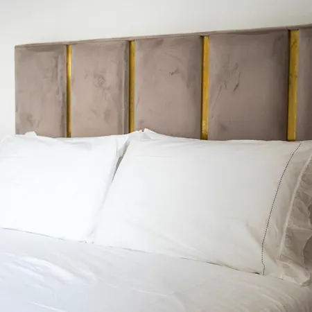 Seaside 3br Flat In Povoa By Lovelystay 포보아데바짐