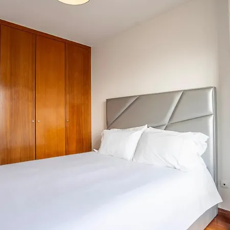 Seaside 3br Flat In Povoa By Lovelystay Apartament Póvoa de Varzim