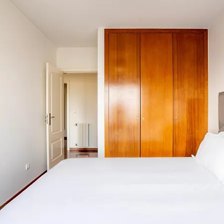 Seaside 3br Flat In Povoa By Lovelystay * Póvoa de Varzim