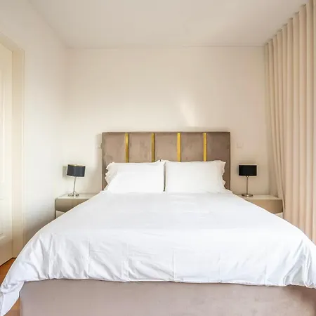 Seaside 3br Flat In Povoa By Lovelystay * Póvoa de Varzim