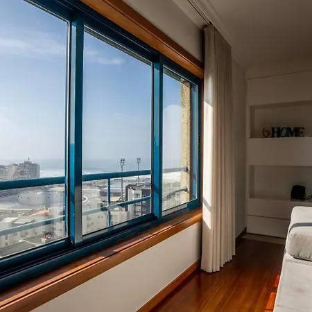 Apartament Seaside 3br Flat In Povoa By Lovelystay