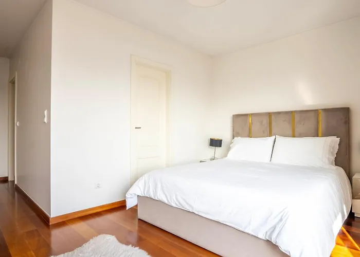 Seaside 3br Flat In Povoa By Lovelystay Appartamento