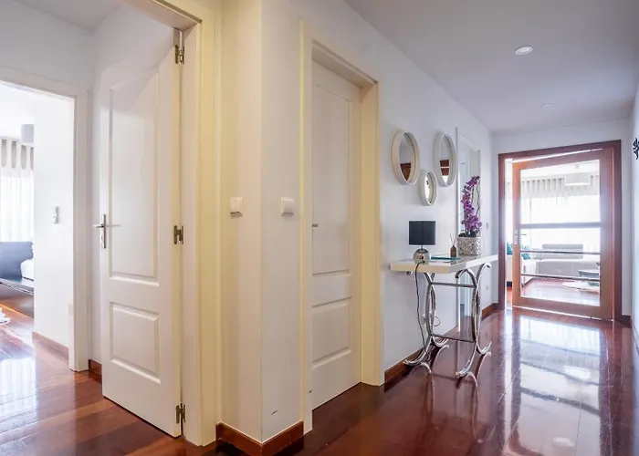 Seaside 3br Flat In Povoa By Lovelystay Apartment *