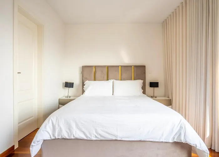 Seaside 3br Flat In Povoa By Lovelystay * Póvoa de Varzim